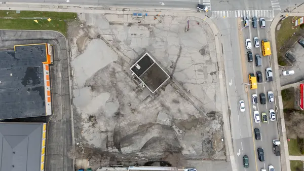 73 Kennedy RD S, Brampton, ON L6W 3E4