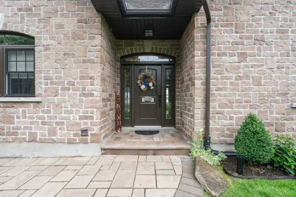 21190 BAYVIEW AVE, South Glengarry, ON K0C 1E0