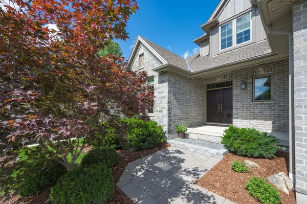 2246 LADYSLIPPER CRES, London South, ON N6K 0A5