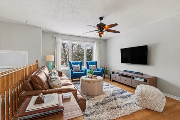 266 Clifford Campbell ST, Carp - Dunrobin - Huntley - Fitzroy And Area, ON K0A 1X0