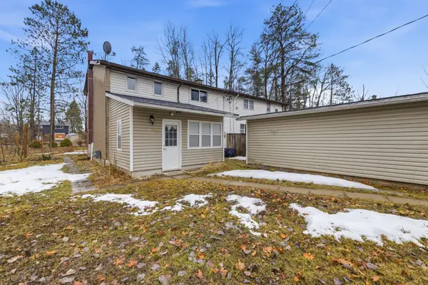 102 Birch ST, Deep River, ON K0J 1P0