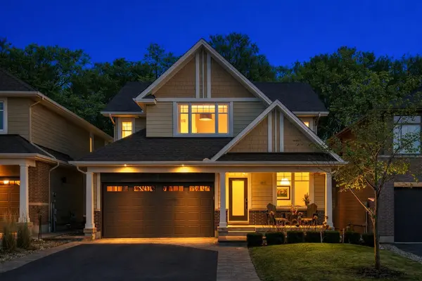 189 Avro CIR, Manor Park - Cardinal Glen And Area, ON K1K 4Y9