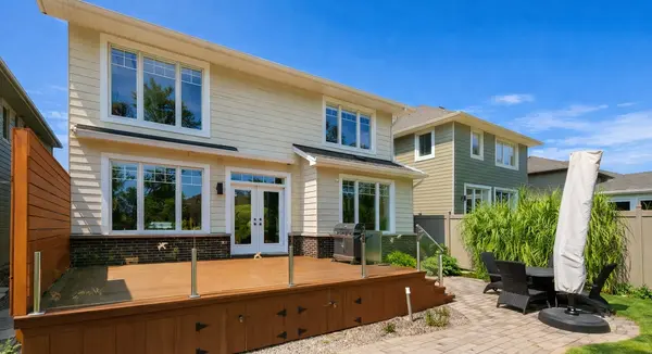 189 Avro CIR, Manor Park - Cardinal Glen And Area, ON K1K 4Y9