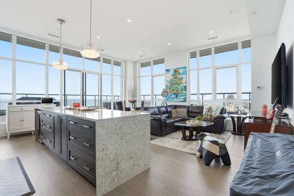 550 NORTH SERVICE RD #1504, Grimsby, ON L3M 0H9