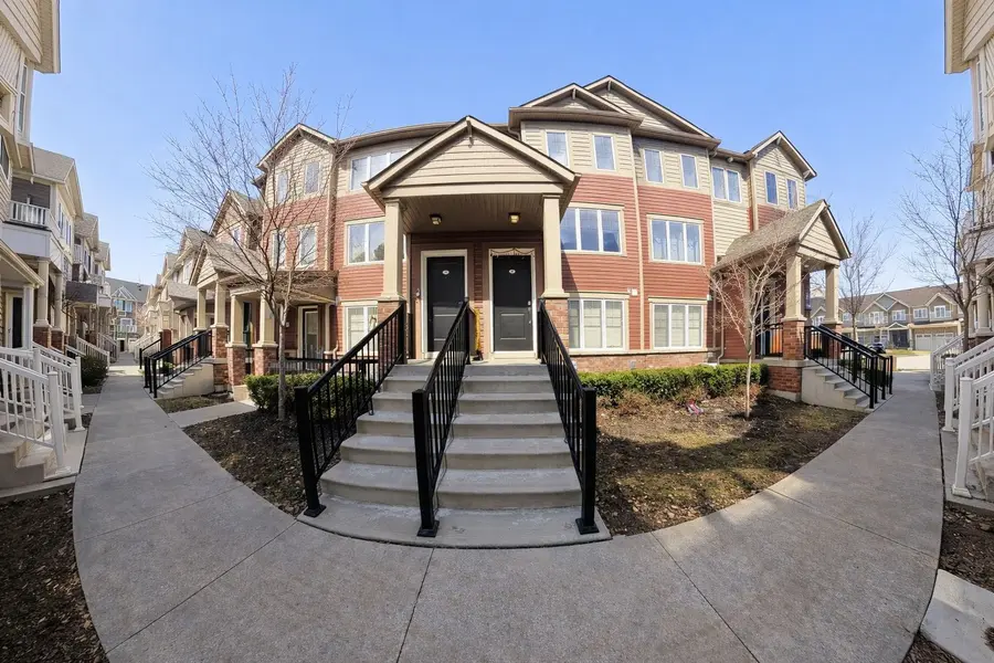 2500 Hill Rise CT #94, Oshawa, ON L1L 0M6