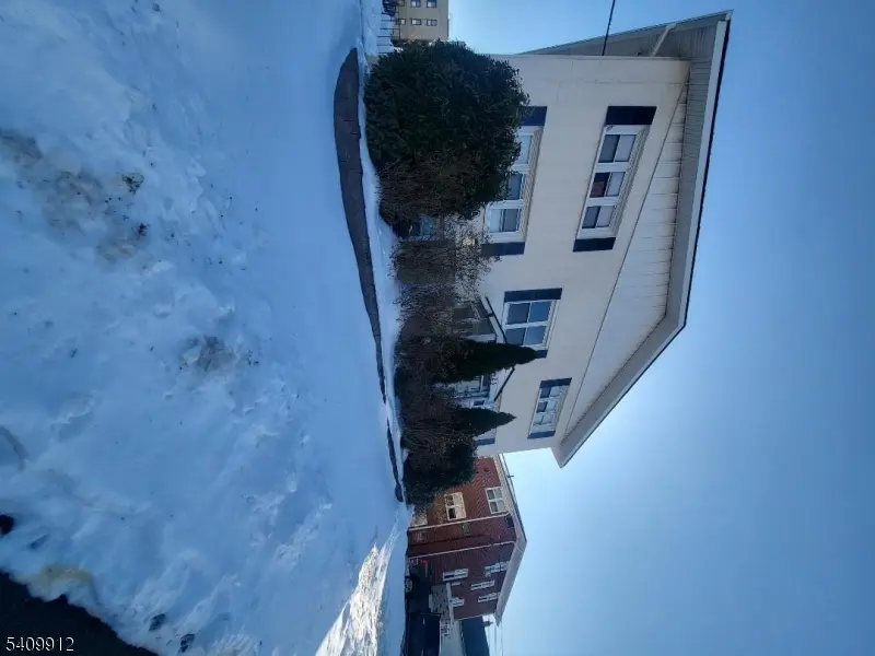 Address not disclosed, Roselle Boro, NJ 07203