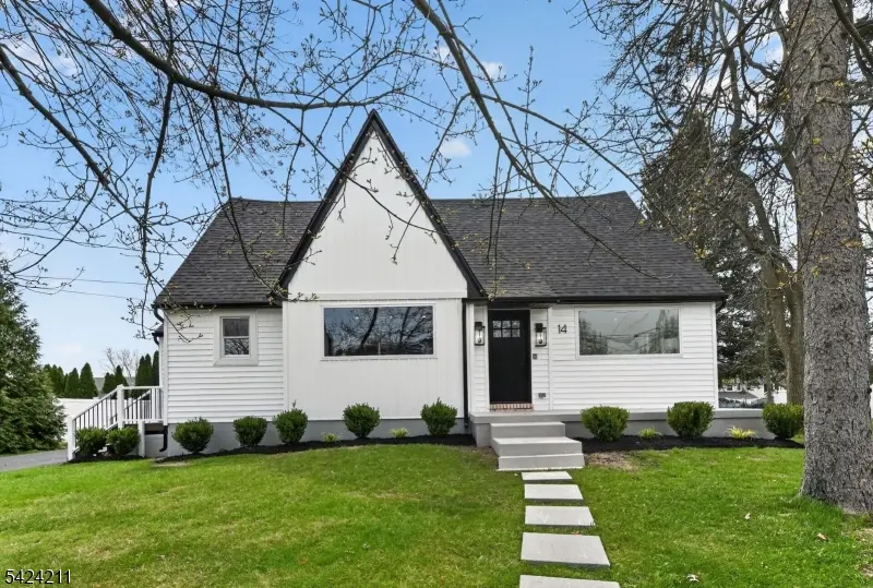 14 Harvest Ave, East Hanover Twp., NJ 07936