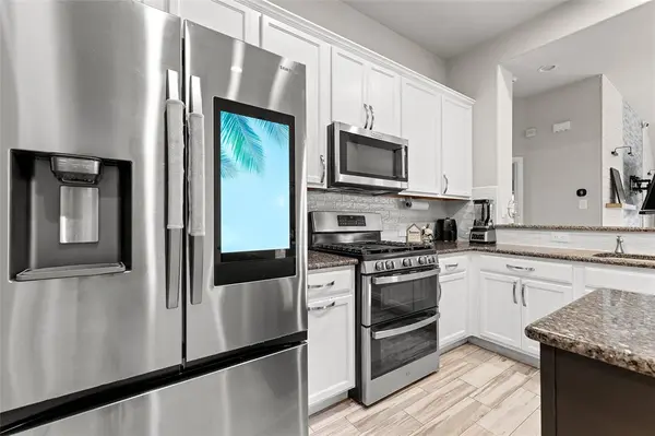 504 Grayson Lane, Lake Dallas, TX 75065