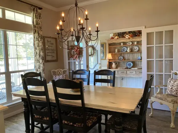 142 Hickory Valley Lane, Waco, TX 76705