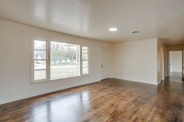 4315 Mackey Drive, North Richland Hills, TX 76180