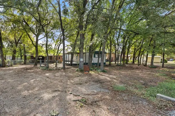 1509 E Apache Trail, Granbury, TX 76048