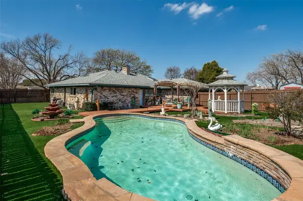 2508 Canterbury Drive, Carrollton, TX 75006