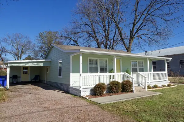 201 Water Street, Whitesboro, TX 76273