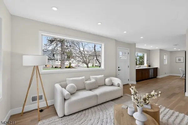 14 Harvest Ave, East Hanover Twp., NJ 07936