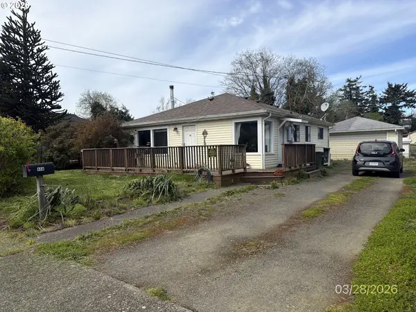 456 N CAMMANN ST, Coos Bay, OR 97420