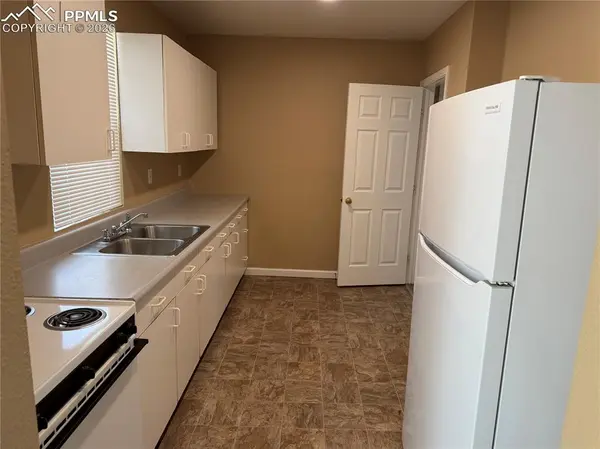 411 N Spruce ST, Colorado Springs, CO 80905