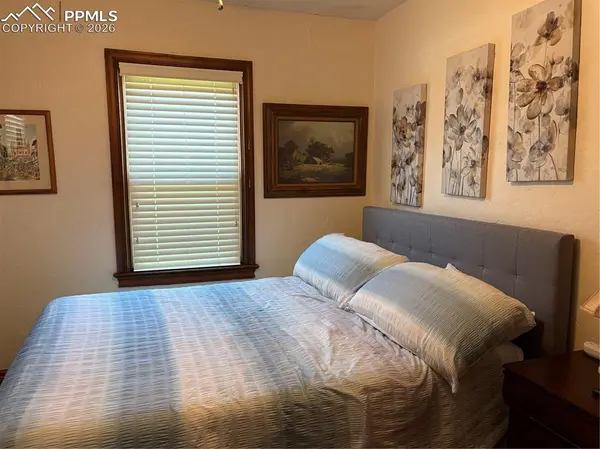 1923 N Royer ST, Colorado Springs, CO 80907