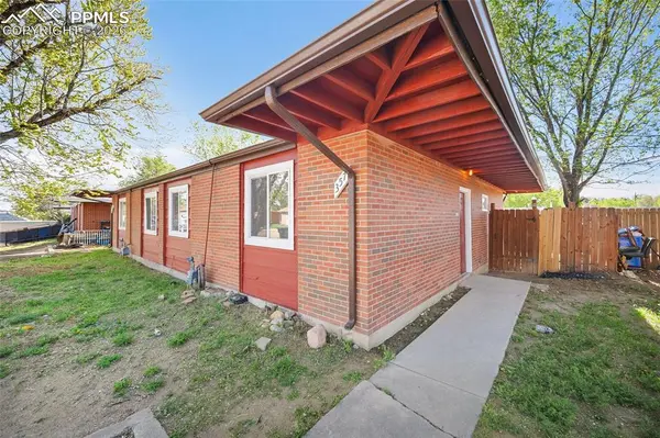 357-359 Fairway ST, Colorado Springs, CO 80906