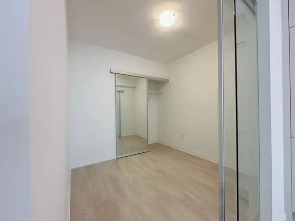 634 Church ST #2601, Toronto C08, ON M4Y 2G3