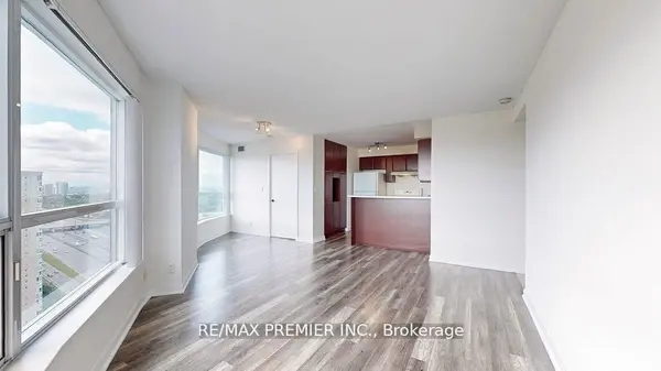 36 Lee Centre DR #3010, Toronto E09, ON M1H 3J1