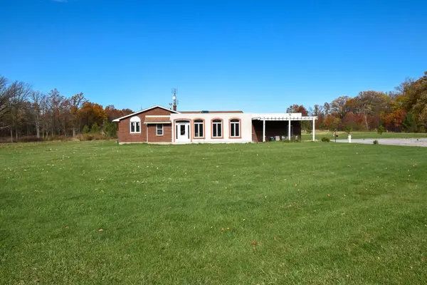 9735 CARL RD, Niagara Falls, ON L0S 1K0