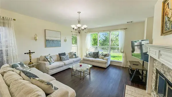 5412 Pecan Creek Circle, Fort Worth, TX 76244