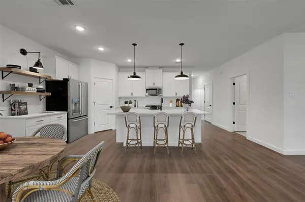 179 Summer Rain Way, Newark, TX 76071