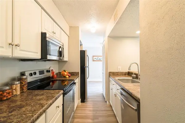 5522 Boca Raton Boulevard #404, Fort Worth, TX 76112