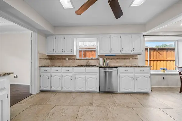 9727 Amberley Drive, Dallas, TX 75243