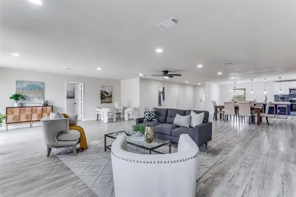 7901 Esquire Lane, Rowlett, TX 75089