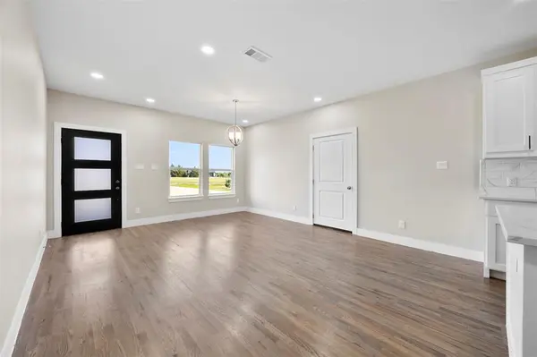 1218 Lynn Way, Waxahachie, TX 75165