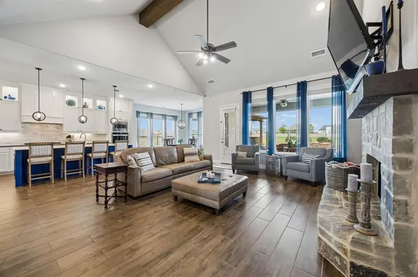 1223 Eagle Glen Pass, Gunter, TX 75058