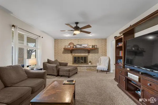 1206 E Sycamore Drive, Burkburnett, TX 76354