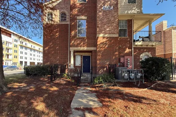 4904 Live Oak Street #1, Dallas, TX 75206