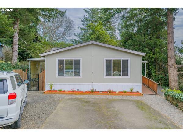 1050 N CEDAR POINT RD #C09, Coquille, OR 97423