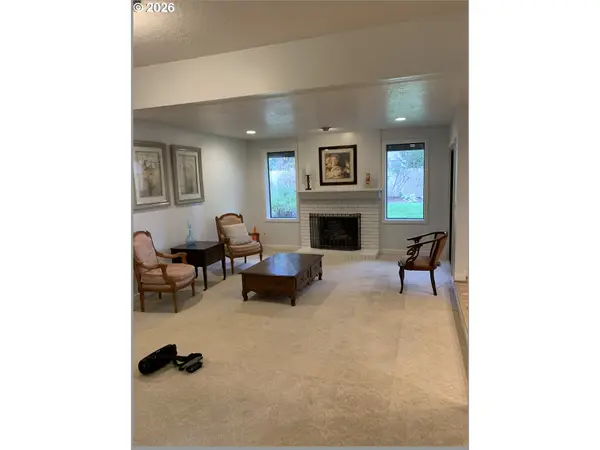 4341 COLLINS WAY, Lake Oswego, OR 97035