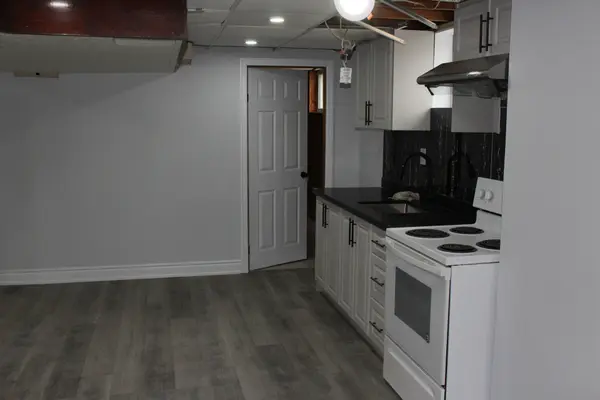 6 Gilroy DR #Bsmt, Toronto E04, ON M1P 1Z9