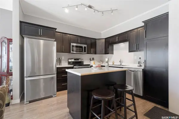 545 Hassard CLOSE #113, Saskatoon, SK S7L 6V3