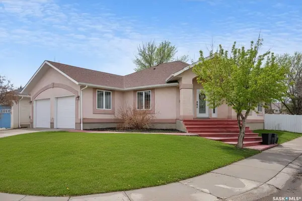 65 Jasmine COURT, Moose Jaw, SK S6J 1K2