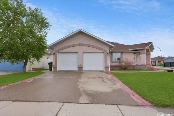 65 Jasmine COURT, Moose Jaw, SK S6J 1K2