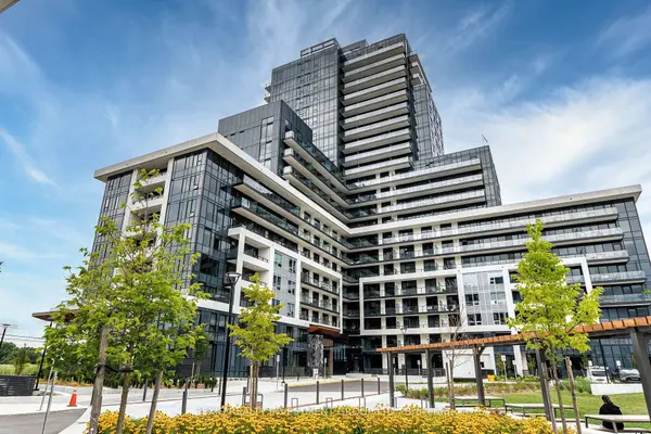 3220 William Coltson AVE #2008, Oakville, ON L6H 7X9