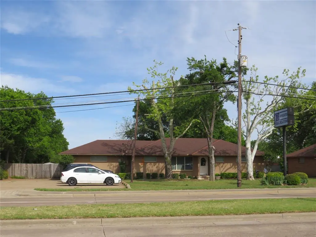 718 N Hampton Road, Desoto, TX 75115