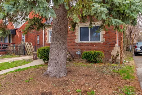 11437 Kenmoor ST, Detroit, MI 48205