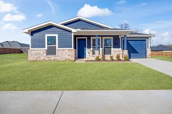 2385 Miller Street, Denison, TX 75020