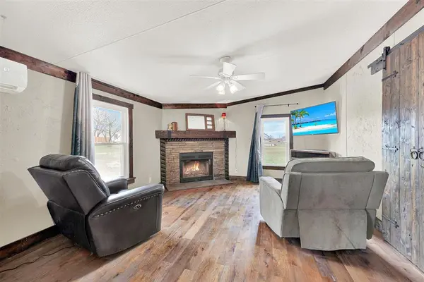 129 Hunter Ridge Lane, Springtown, TX 76082