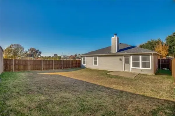 1557 Crown View Drive, Little Elm, TX 75068