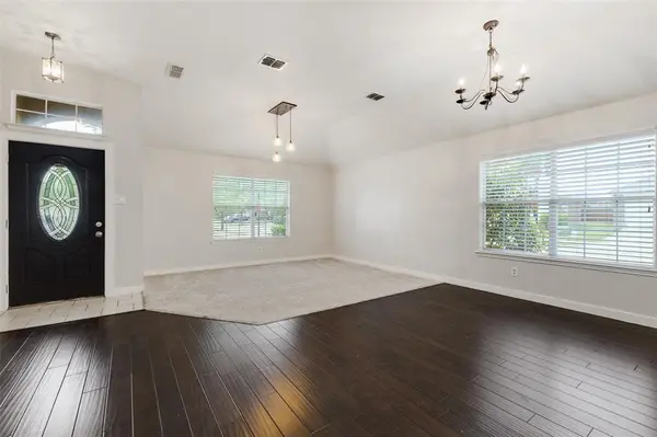 4034 Heavenly Way, Heartland, TX 75126