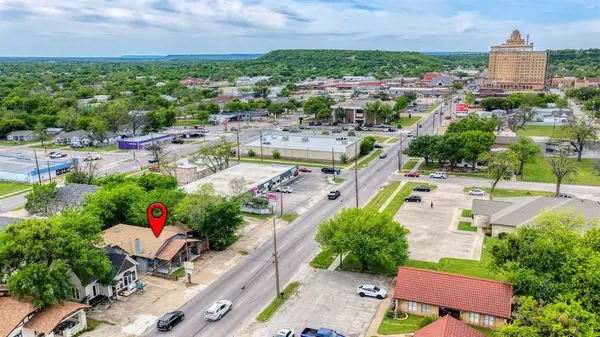 900 E Hubbard Street, Mineral Wells, TX 76067