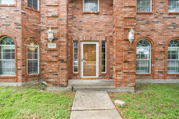 4005 Cavalier Drive, Rowlett, TX 75088