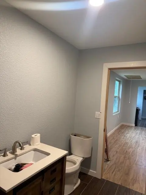 104 N Oak Tree Road, Kemp, TX 75143